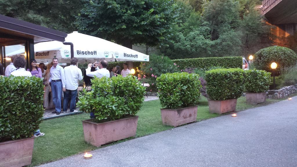 Trattoria I Bodega Hotel Abbadia Lariana Exterior photo